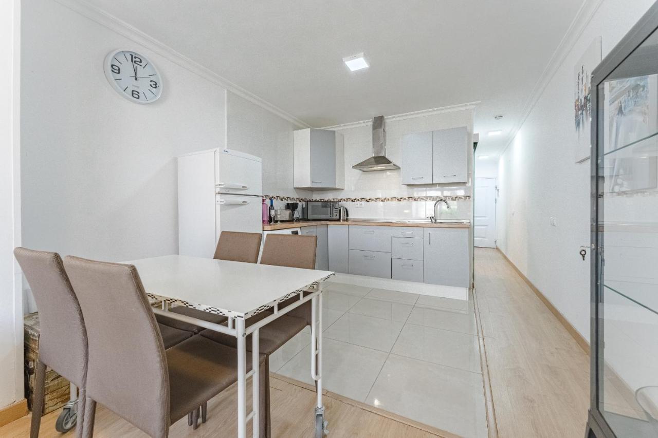 Apartamento Estudio Cantabrico - By Feel Your Holidays Costa Del Silencio Exterior photo